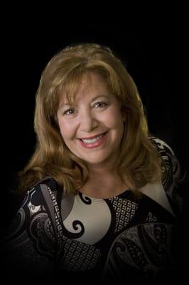 Socalrealtor Mona Flaum