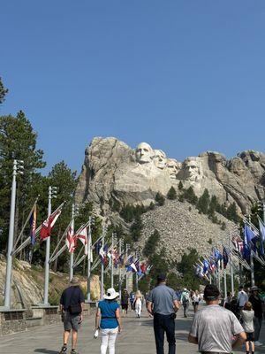 Mt Rushmore from the park