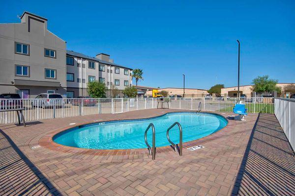 Motel Harlingen TX Pool