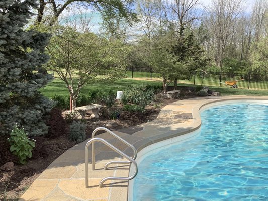 RenuKrete pool deck, Classic Flagstone in Hurricane Slate