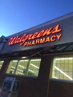 Franklin Walgreens -- 160 East Central Street / Route 140, At King Street Junction, Franklin               Storefront