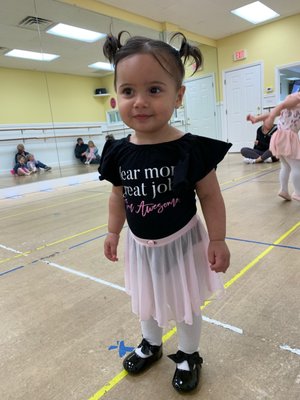 Mariana loving Ms Janine's dance class at roseland dance in Oakdale !