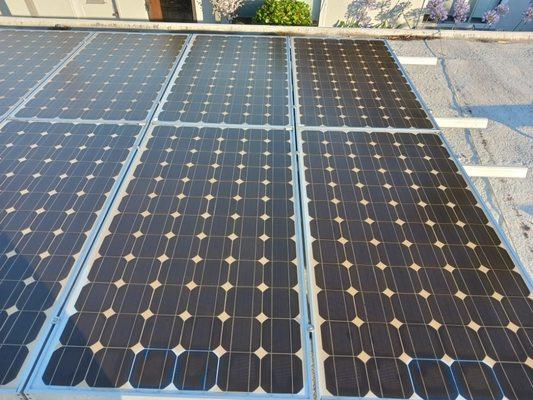 Clean solar panels