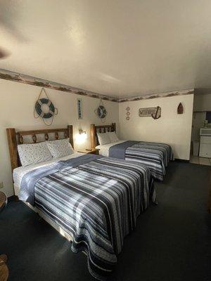 Holiday Shores Campground & Resort