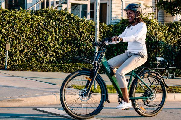 Flow - 500 w motor, 55 lbs, 20 mph, 50 mile range, 8-speed step through e-bike in Forest Green