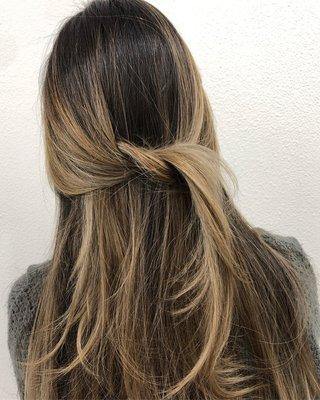 Caramel blonde dimension