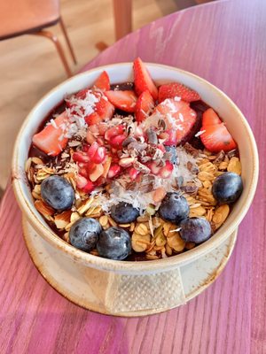 Super Berry Açaí Bowl