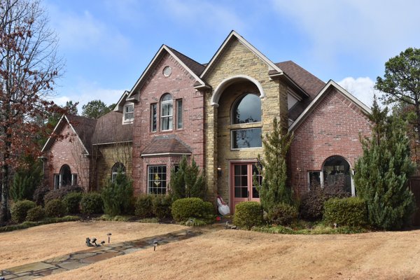 112 Gardens Gate Cir
 5 Bedroom 3 full 2 half bath in highly desired Red Oak Ridge.