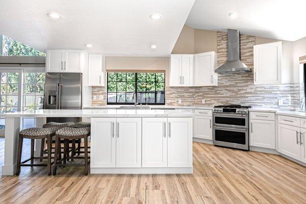 Newly Remodeled Kitchen in Irvine. Photo by Fennell Media