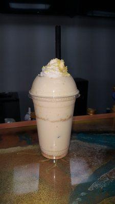 Lemon cookie crumble Shake so delicious! Oh yeah and it's a meal replacement shake and under 300 calories.