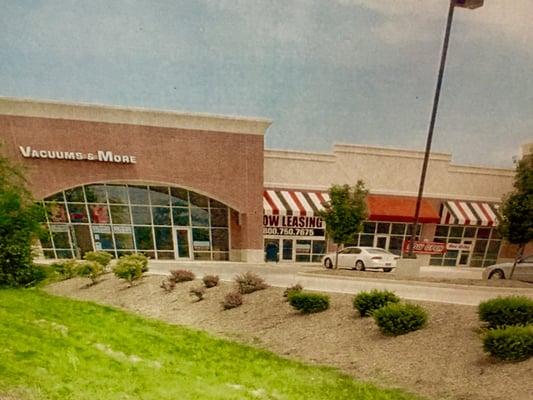 Store front located in the shopping plaza with Fast Track Therapy and Hirosaki Japanese Steakhouse.