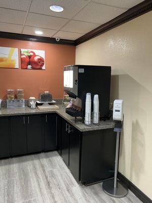 Juice dispenser bar area with toaster and cereal