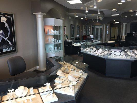 Michael Herr Diamonds & Fine Jewelry Store Interior