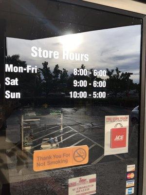 Store hours as of 09/21/2018.