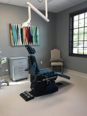 Oral Surgery Operatory with our exceptional equipment and spectacular view!