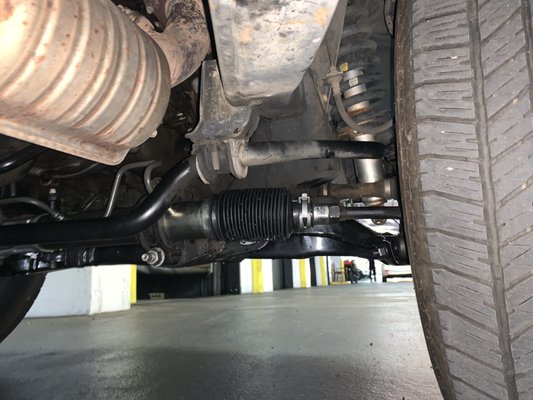 (AFTER) Passenger side outer tie rods showing even thread with driver's side, making it easier for future alignments (+ new LCA's)