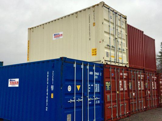 Examples of NEW 20 foot shipping containers for sale. We also sell and lease used 20's.