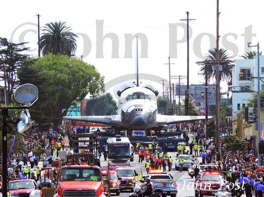 Space Shuttle Endeavour on Crenshaw Blvd., Oct 2012.