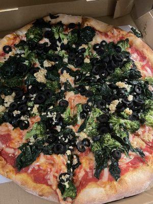 16" Vegan Veggie Explosion Special Pie