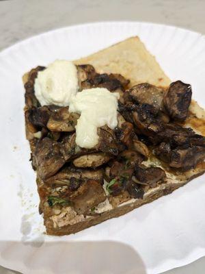 Mushroom Ricotta Slice Pizza