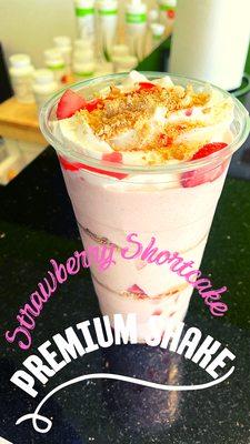 Strawberry Shortcake Premium Shake