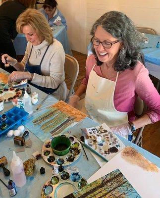 Sign up for weekly art classes in lots of mediums