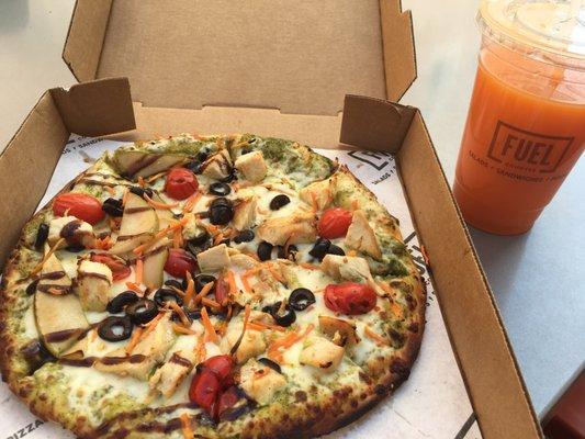 Custom pizza and citrus carrot drink