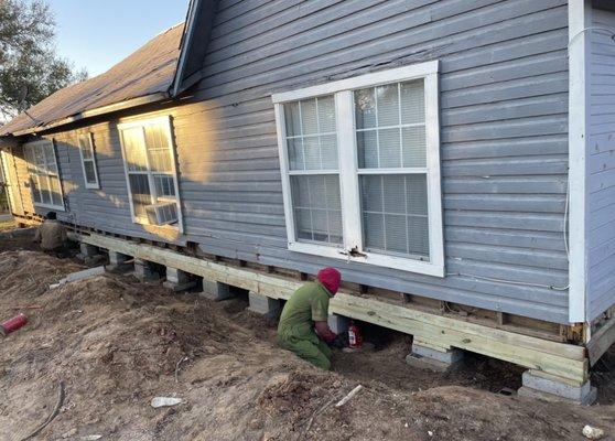 Affordable House Leveling