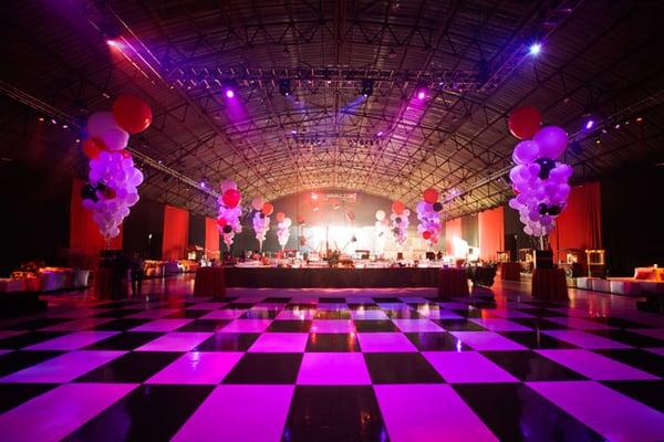 Santa Clara Checkered Dancefloor