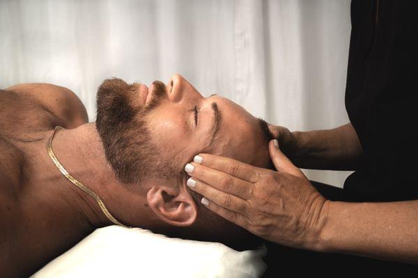 Relaxing massage for stress