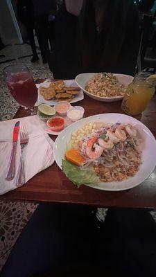 CEVICHE MIXTO y Arroz Chaufa