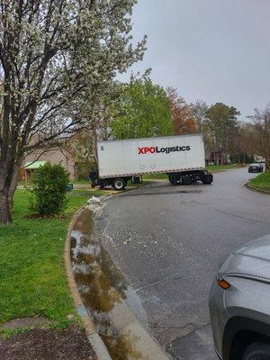 Driver had difficulty getting in on a flat driveway..