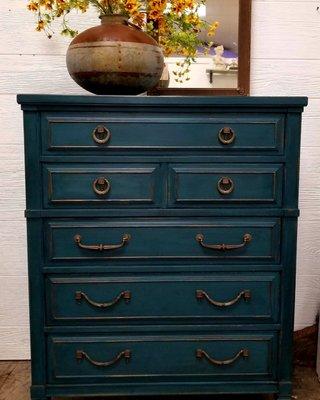 Chest of drawers