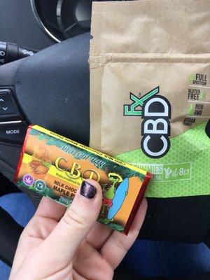 CBD gummies & chocolate