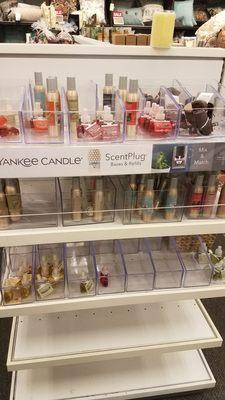 You can buy Yankee candle items at Kohls?!? Yessss!!!