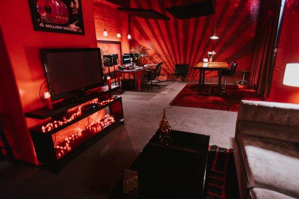 The Red Room at Melrose Sound