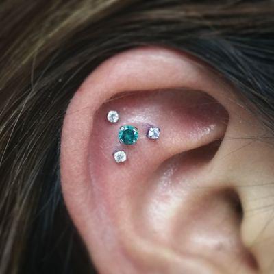 Quad flat piercing design.