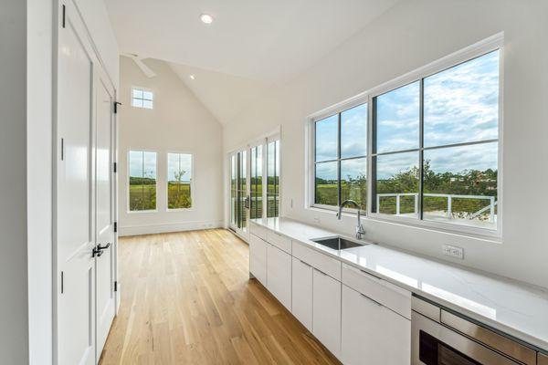 Pool house.
Coastal Architecture.

www.sheltercustombuiltliving.com