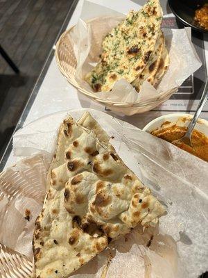 Butter Naan & Garlic Naan