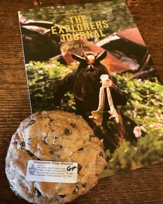 GF chocolate chip walnut cookies at seating against wall with cafe magazine