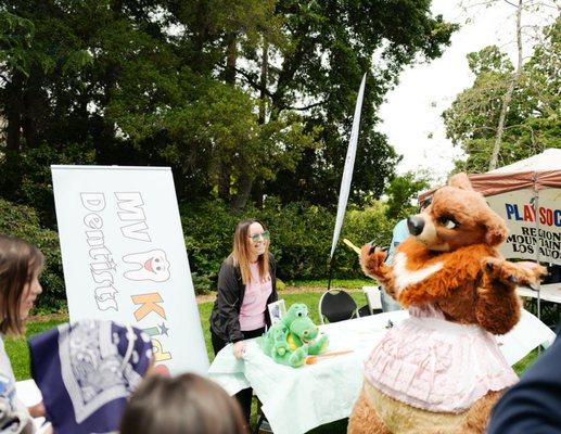 The Mountain View bear was thinking about when to brush her teeth!