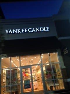 Yankee Candle -- University Station: 247 University Avenue, Westwood           Storefront