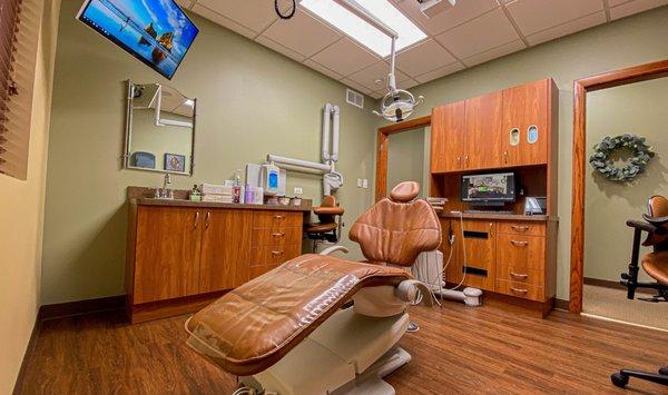 Vu Phan, DDS - Green Meadows Dental