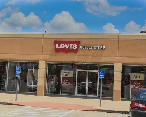 Levis located in suite 152.