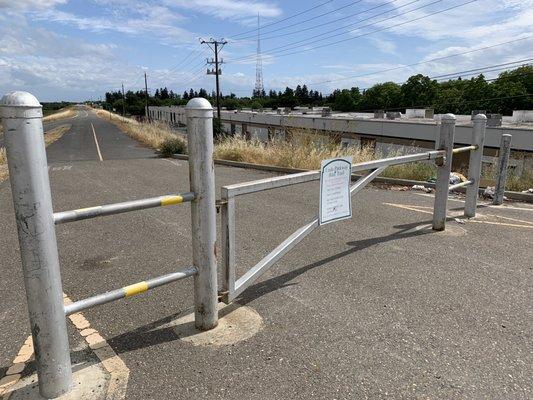 Ueda Parkway Bike Trail entrance