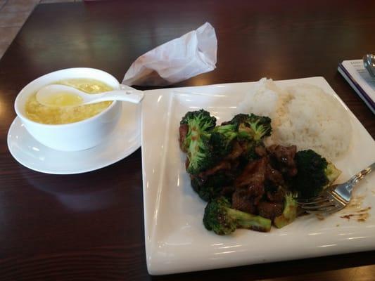 Ceramic plates and good quality silverware at a traditional Chinese takeout joint??? Very nice!