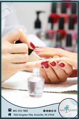 Seasonal Manicures at 5th Nail Lounge Knoxville