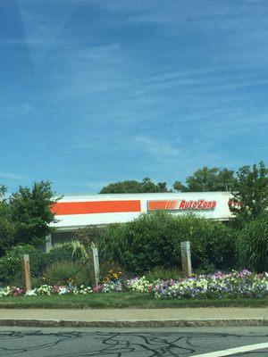 AutoZone Marlborough -- 260 East Main Street / Route 20, Marlborough             Storefront