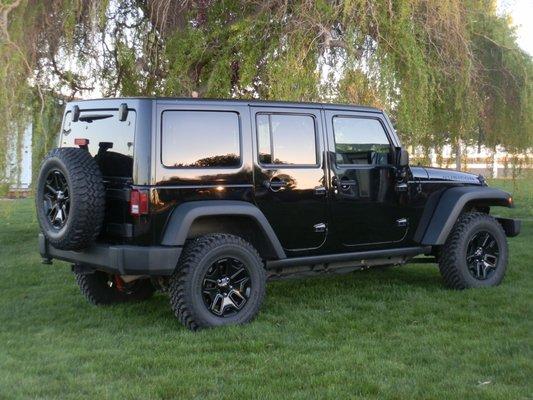 2013   Jeep Rubicon Unlimited 49k miles