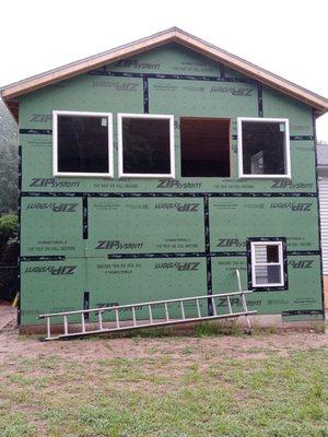 New construction Siding just before we started. We also built the Deck you will see on another picture of the same job.
Easthampton 2021